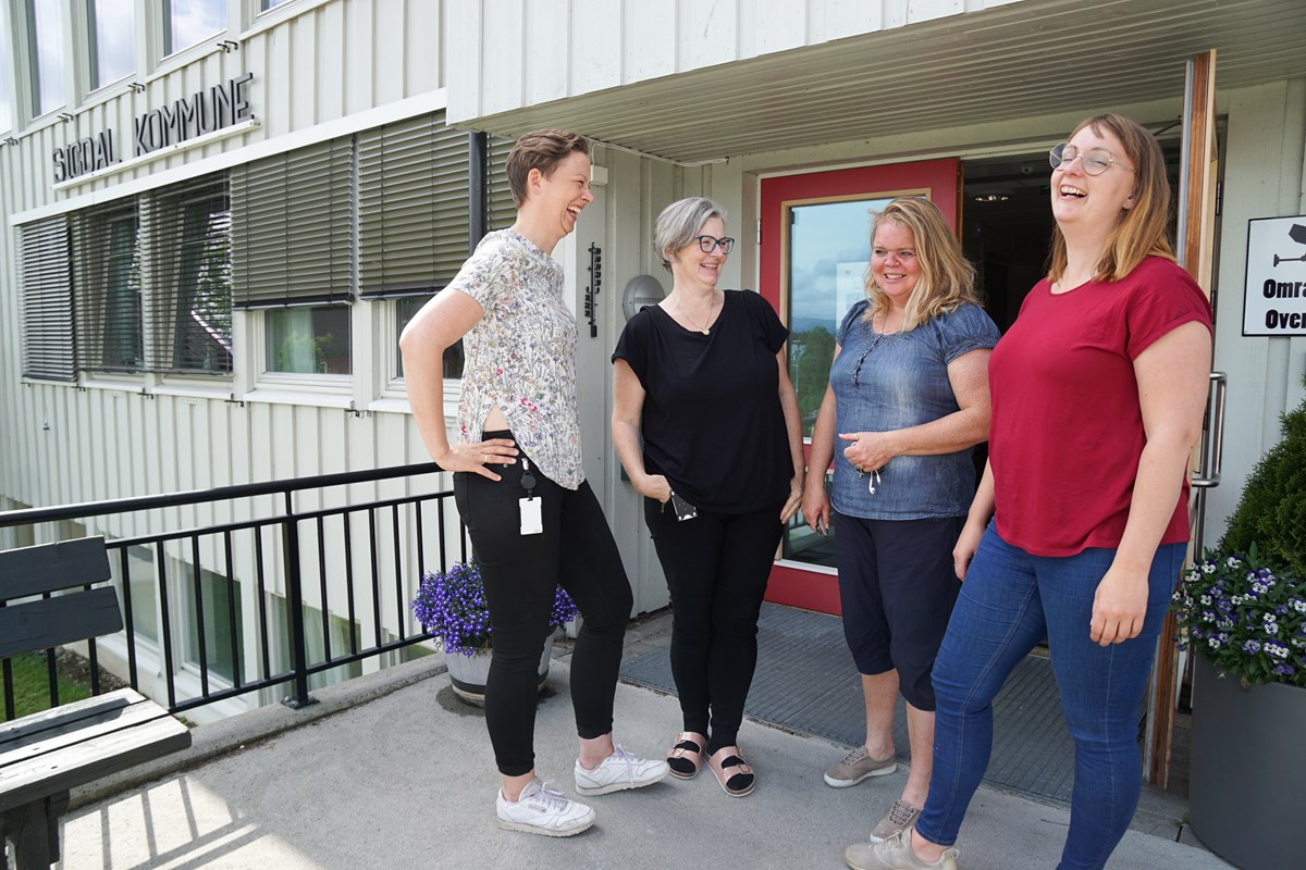 Blide damer: Hilde Søraas Grønhovd, Monica Winther, Tone Ranheim og Benedikte Pettersen.