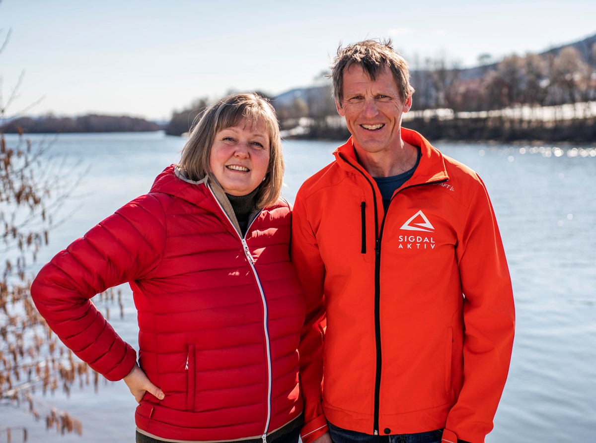 Solveig Gjendem og Flemming Vatne er ansatt som henholdsvis daglig leder og aktivitetsleder i Sigdal Aktiv.