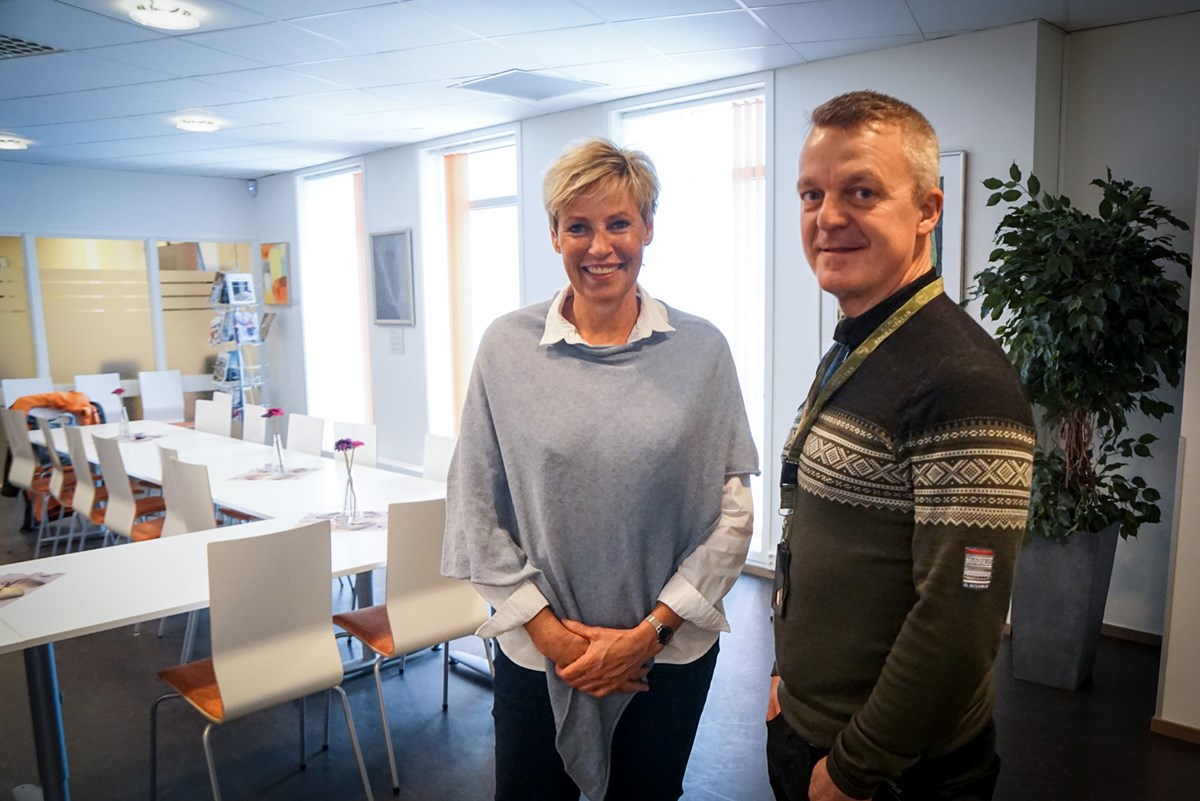 Ordfører Tine Norman og kommunedirektør Jostein Harm (bildet er tatt ved en tidligere anledning).