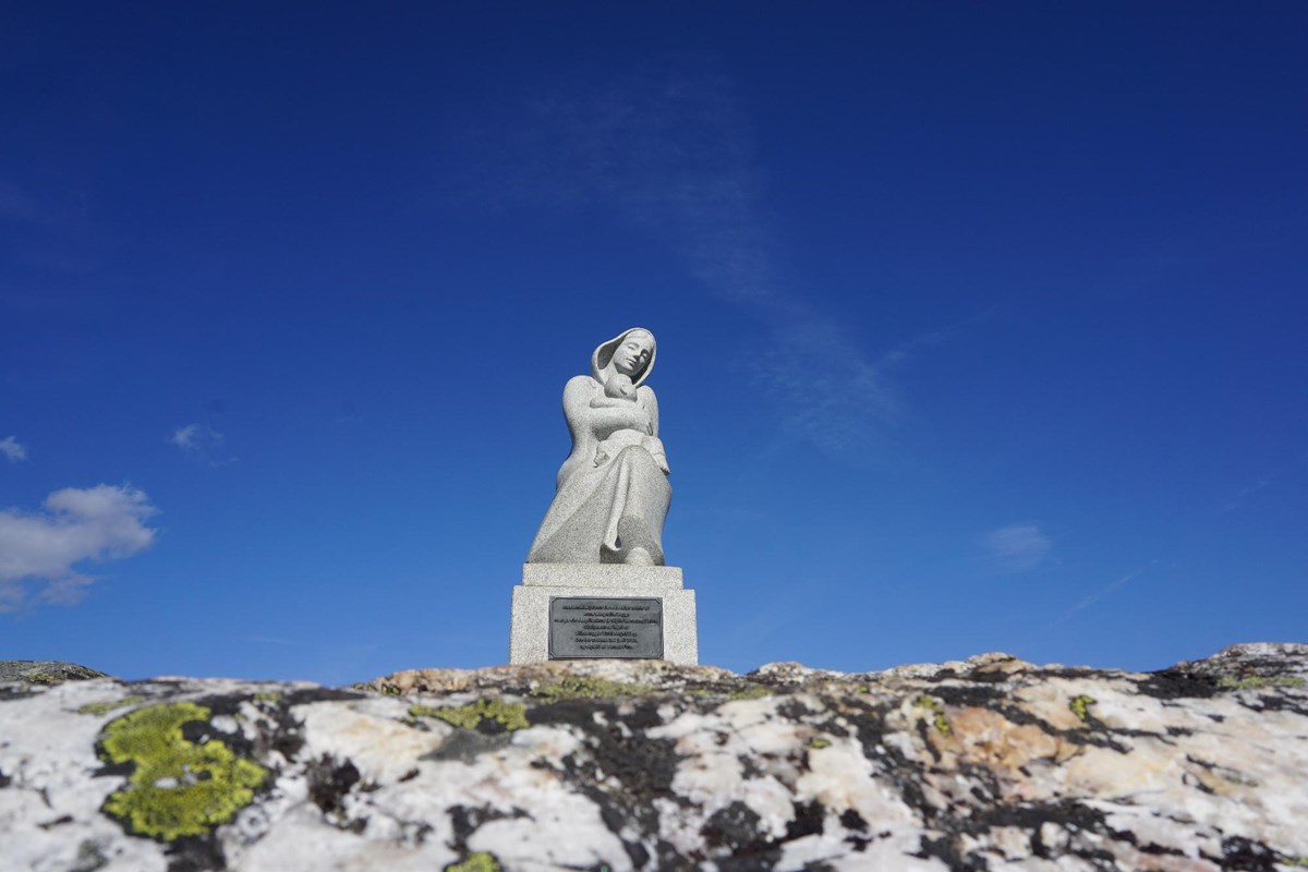 Madonnaen majestetisk på toppen. Foto: Bente Skatvedt