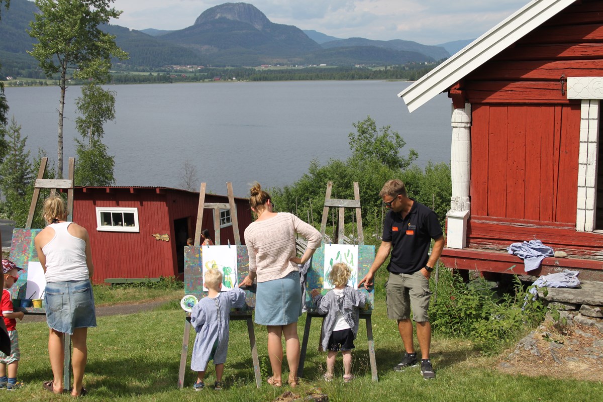 Spennende aktiviteter for barna på Lauvlia.