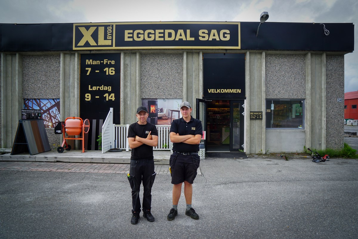 Fredrik og Petter jobber hos XL Bygg Eggedal Sag i Prestfoss.