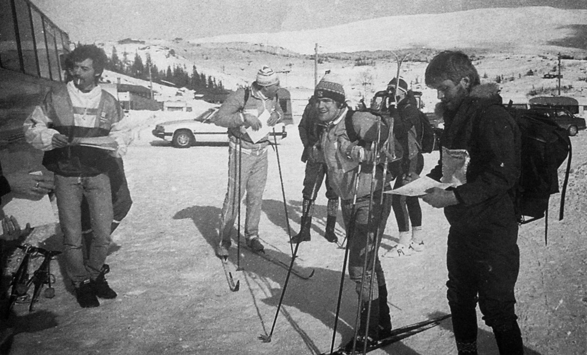 Ved målgang på Tempelseter i 1989. Fra venstre: Ole Johnny Flatin, Olav Per Tveiten, Håkon Kaugerud og Tormod Kaugerud.