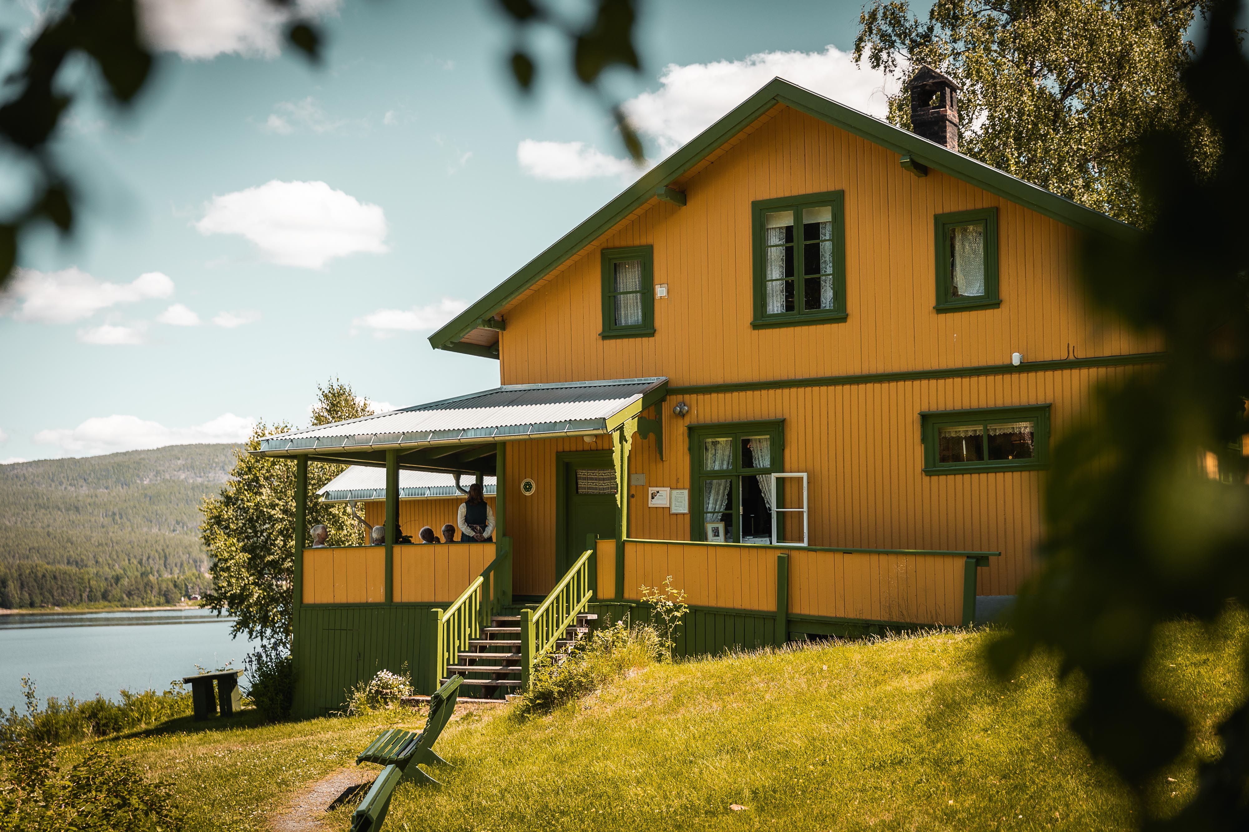 Foredrag av Jan Faye Braadland: Fra "Den sorte død" til "Svartedauen"